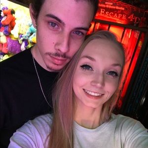 Meet your Posher, Angie