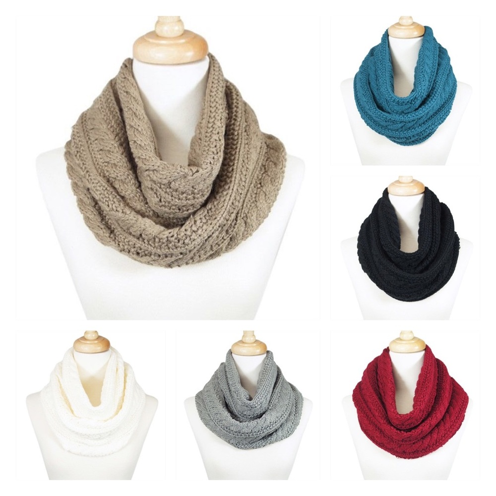 Cable knit Infinity scarf