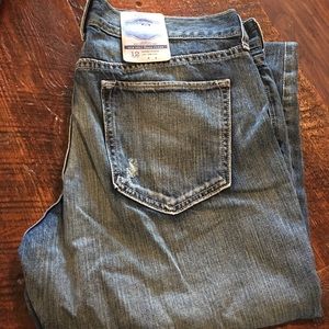 NWT Old Navy Diva Super Flare jeans NWT Old Navy Diva Super Flare jeans
