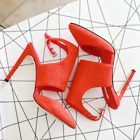 BCBGeneration Shoes - BNWOT BCBGeneration leather ankle strap pumps!