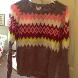 Gray patterned sweater S