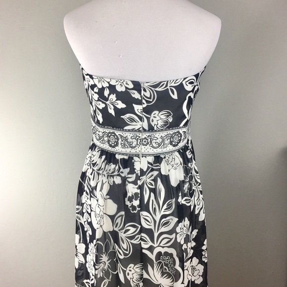 White House/Black Market strapless dress - Picture 2 of 2