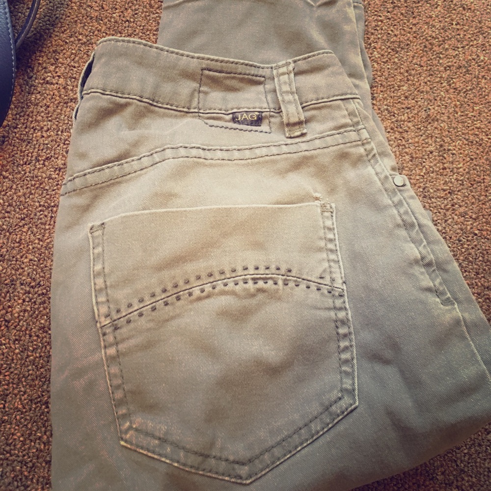 Gray jeans 0