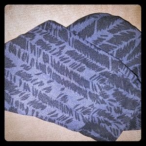 Tween Lularoe black and grey leggings.  EUC