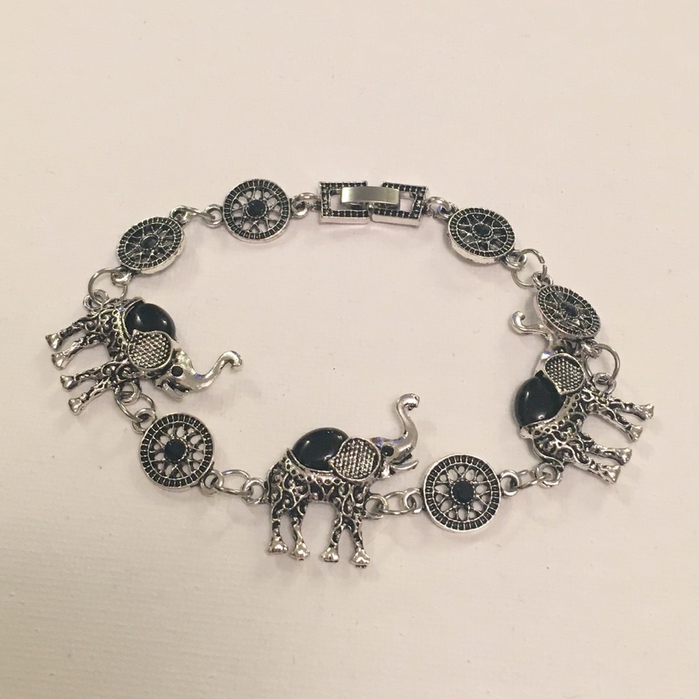 Bohemian elephant bracelet in silver and black