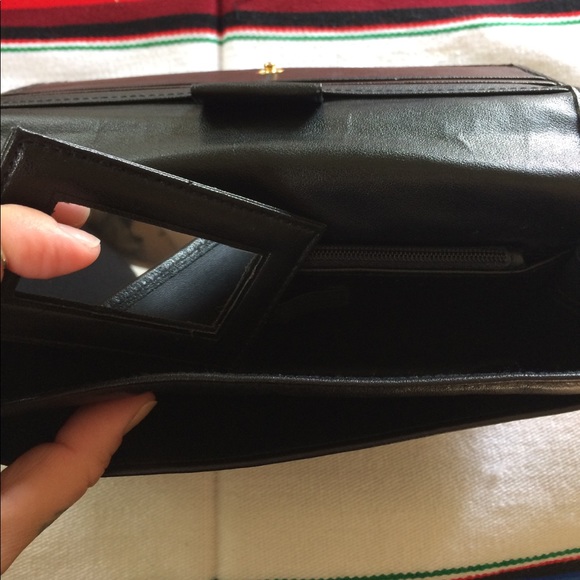 Buxton BUXHYDE Wallet/Crossbody Bag - Picture 5 of 8