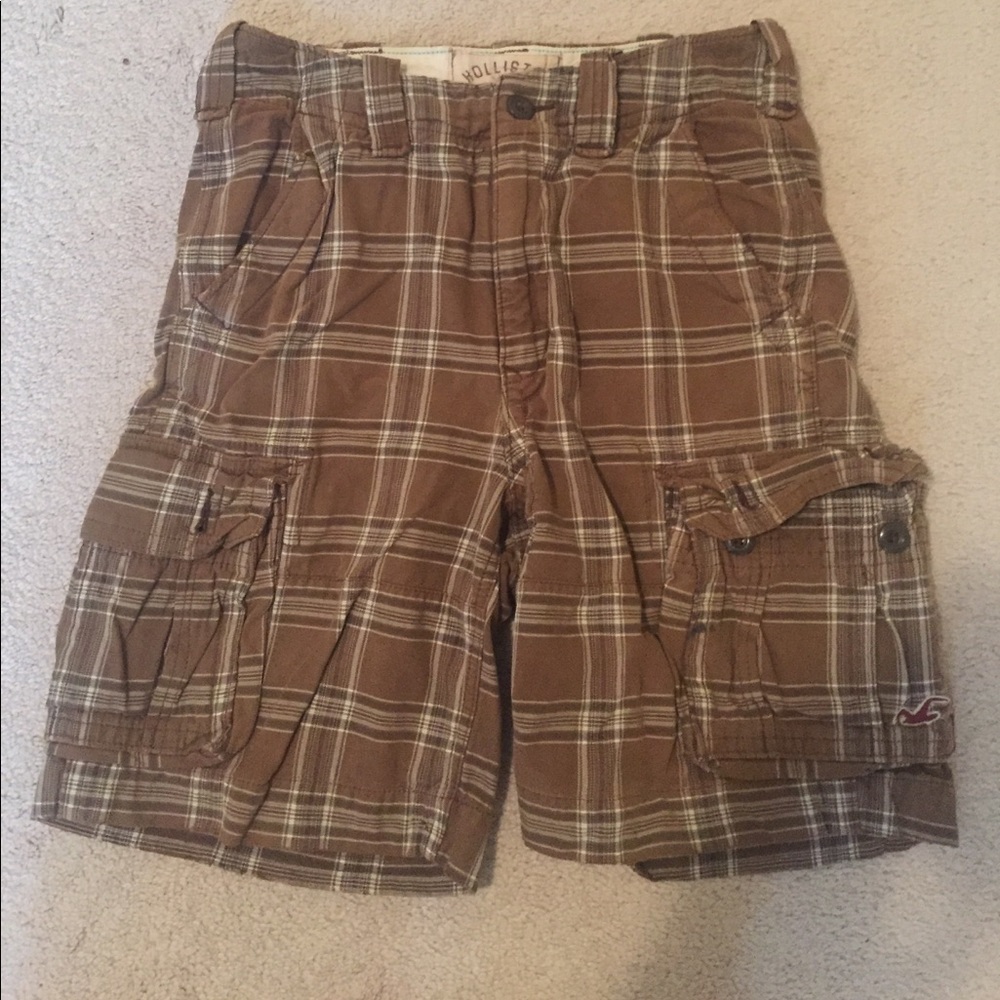 Hollister brown plaid cargo shorts