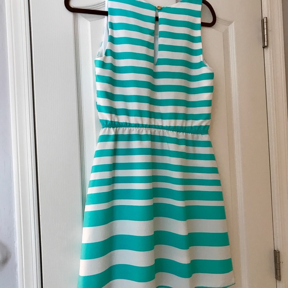 ***NWT DRESS*** - Picture 3 of 5