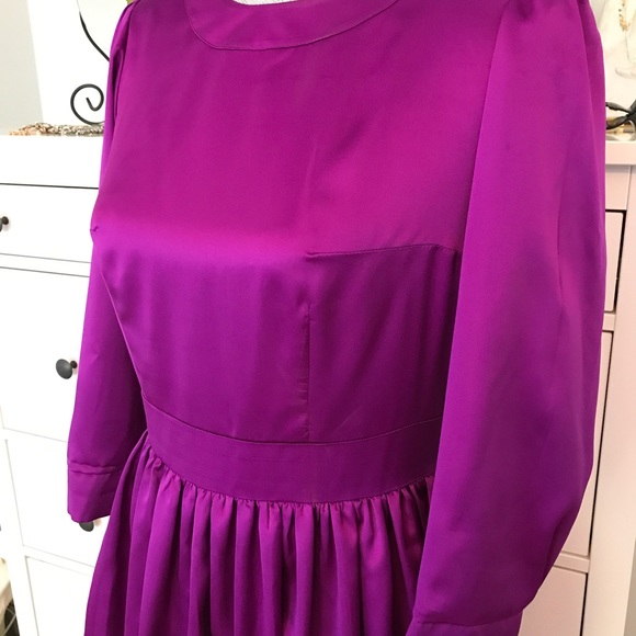 Beautiful silky costume made dress size S(4) Emily in Paris vibe - Picture 4 of 8