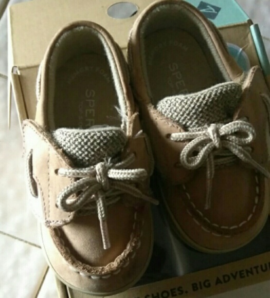 Toddler Sperry's - Picture 2 of 3