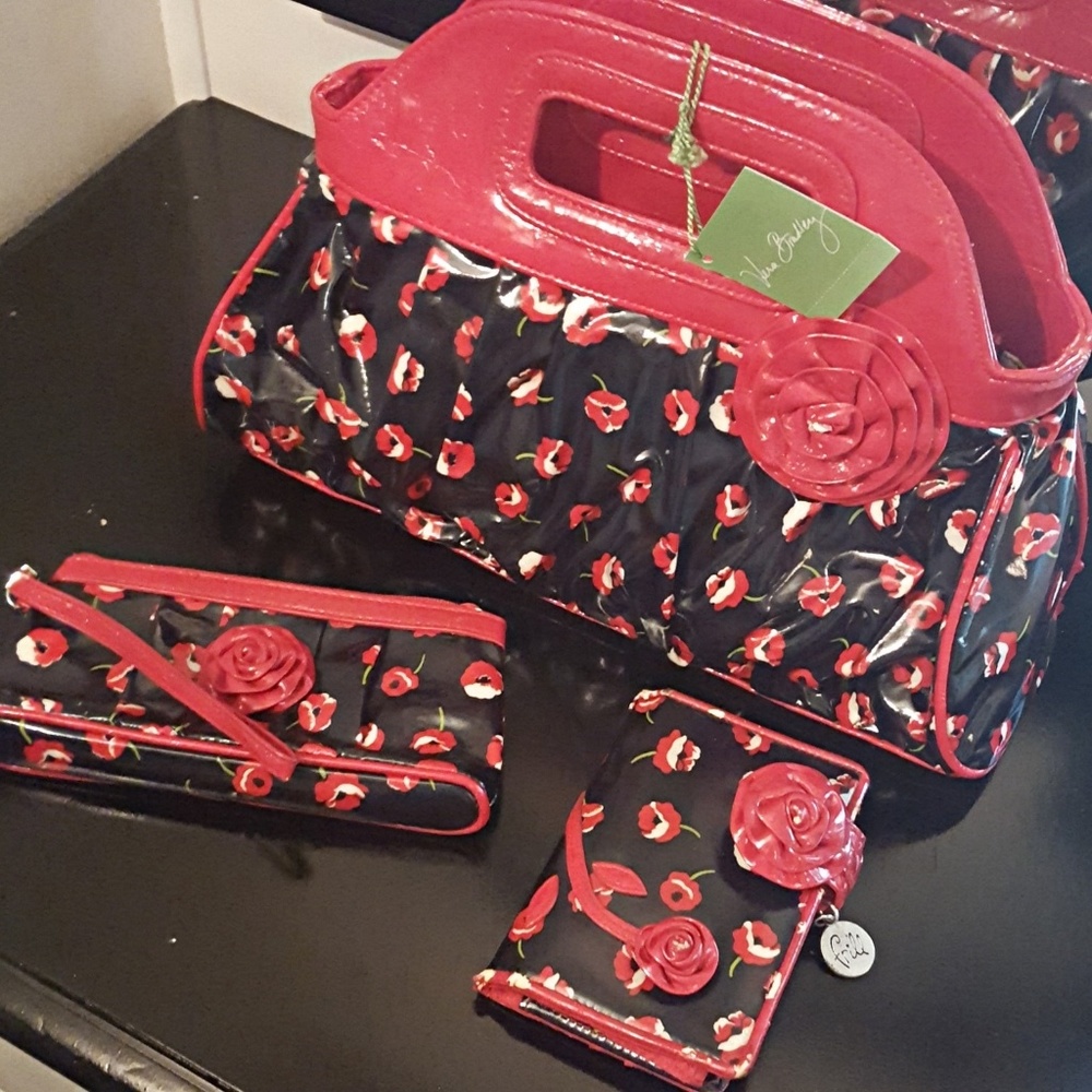 🚫 SOLD Vera Bradley Frill Poppy Fields Bundle