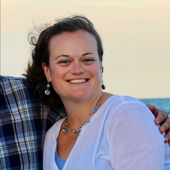 Meet your Posher, Dorothy - Picture 2 of 4