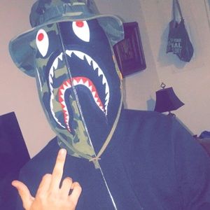 Meet your Posher, Bobby