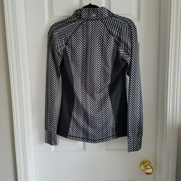 🌵Ideology Athletic Zip Up - Picture 2 of 3