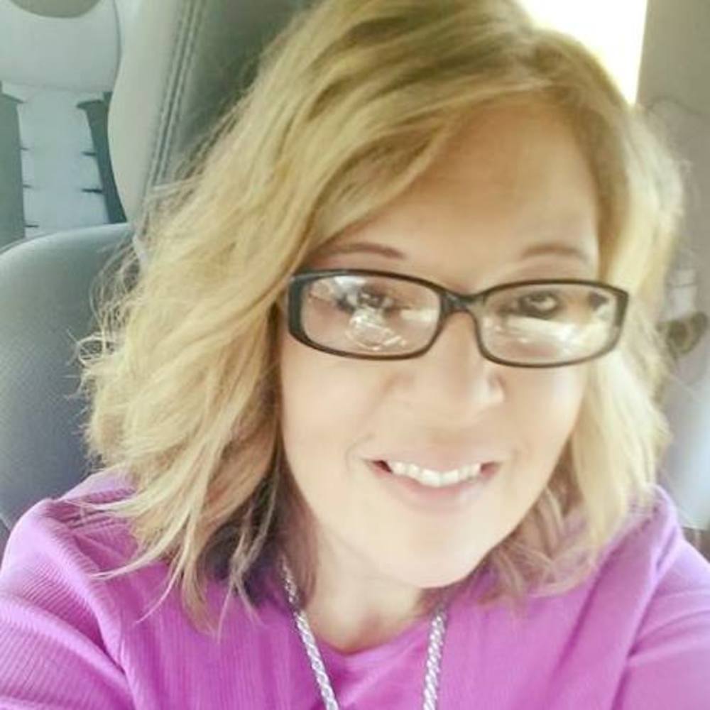 Meet your Posher, Delora