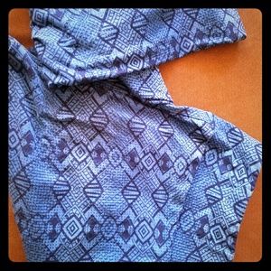 TC Lularoe blue geometric print leggings EUC