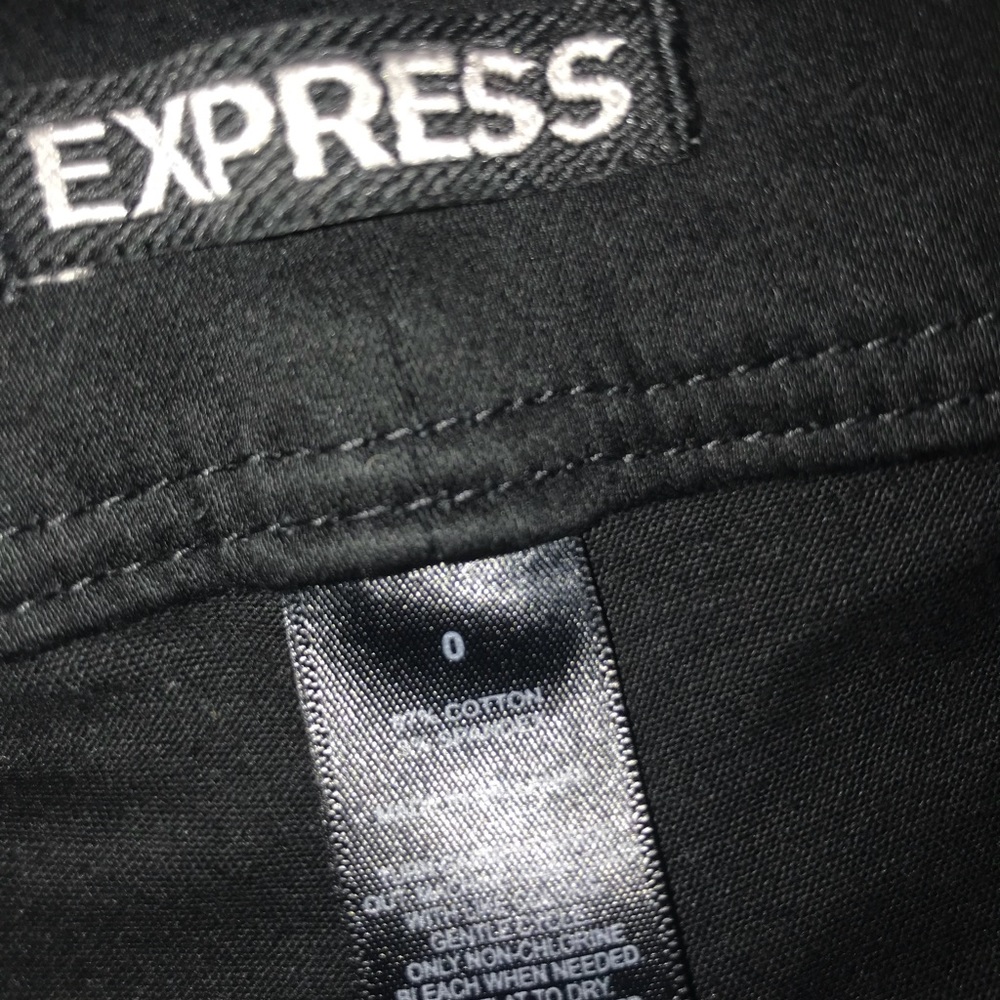 Express high waisted shorts - Picture 2 of 2