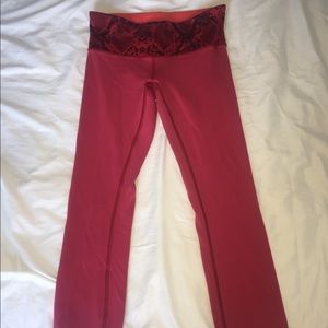 Lululemon cropped reversible leggings