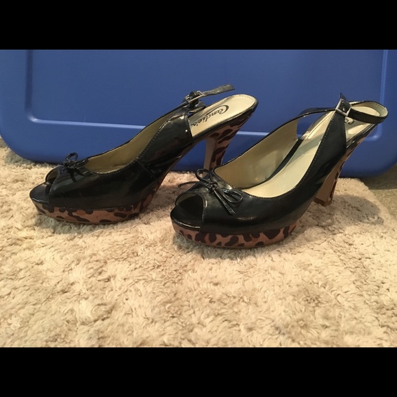 Heals - Picture 2 of 7