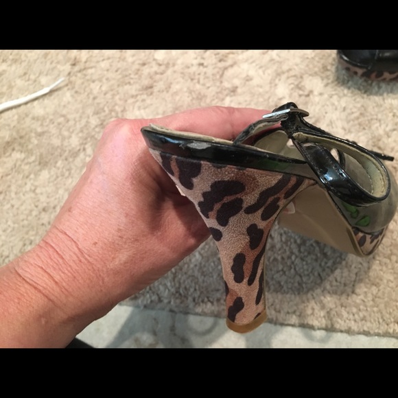 Heals - Picture 5 of 7