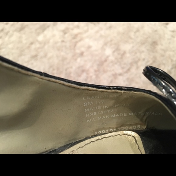 Heals - Picture 7 of 7