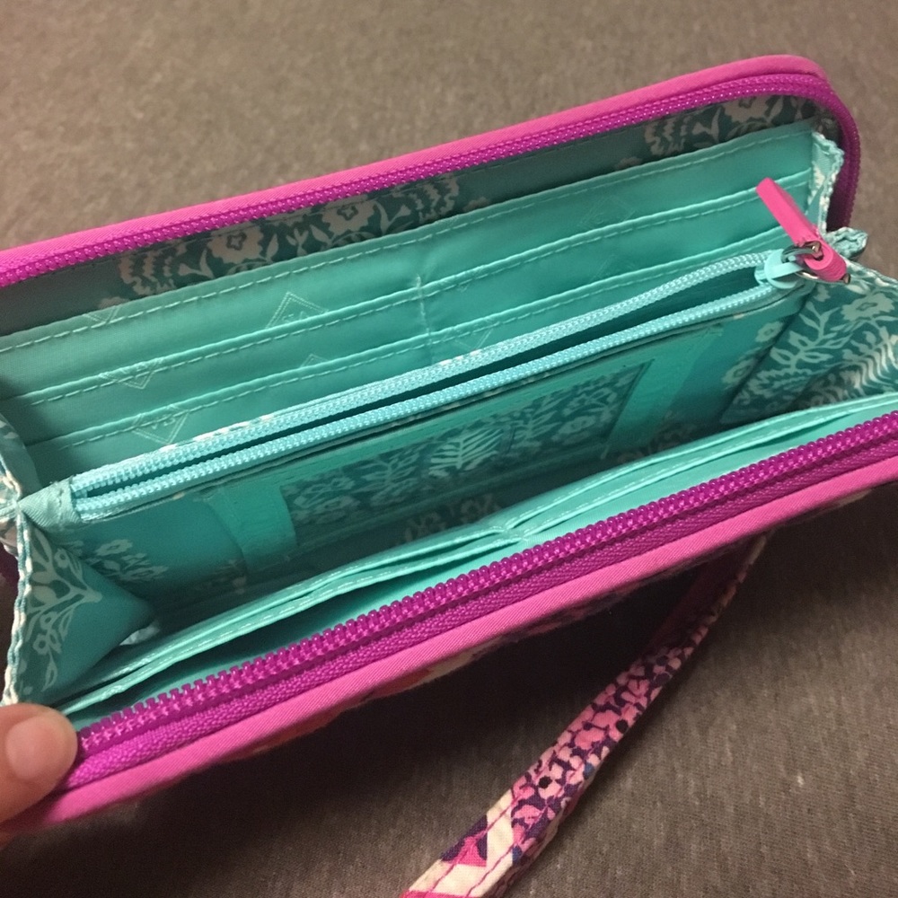 Vera Bradley wallet and lanyard - Picture 2 of 4