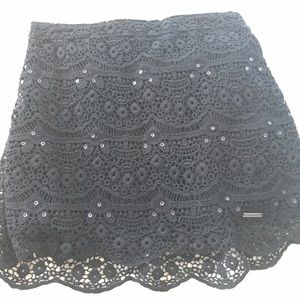 Mini lace navy Abercrombie skirt
