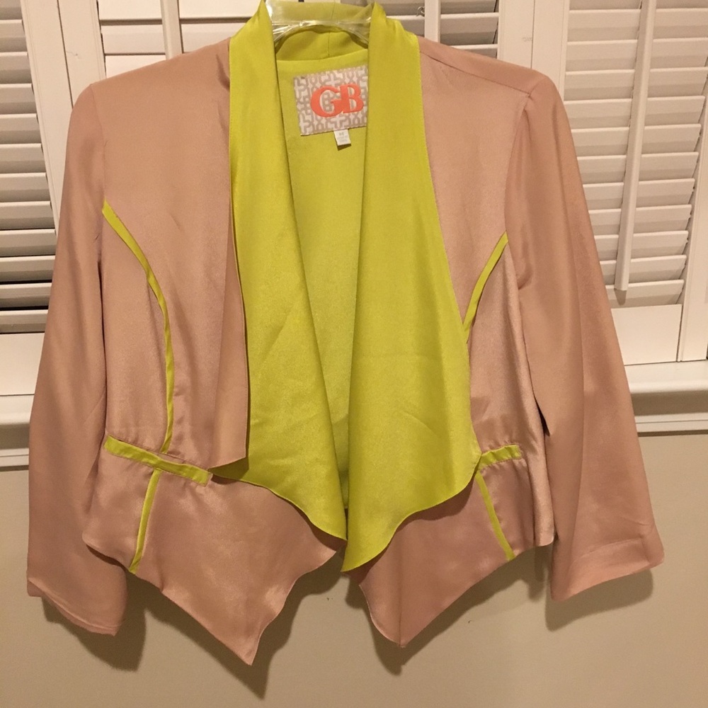 Tan and chartreuse silky blazer.
