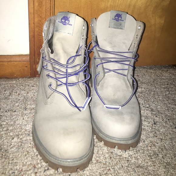 New timberlands - Picture 1 of 3