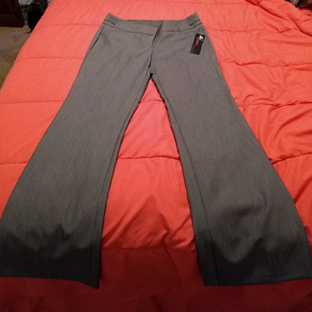 Gray dress pants. NEW