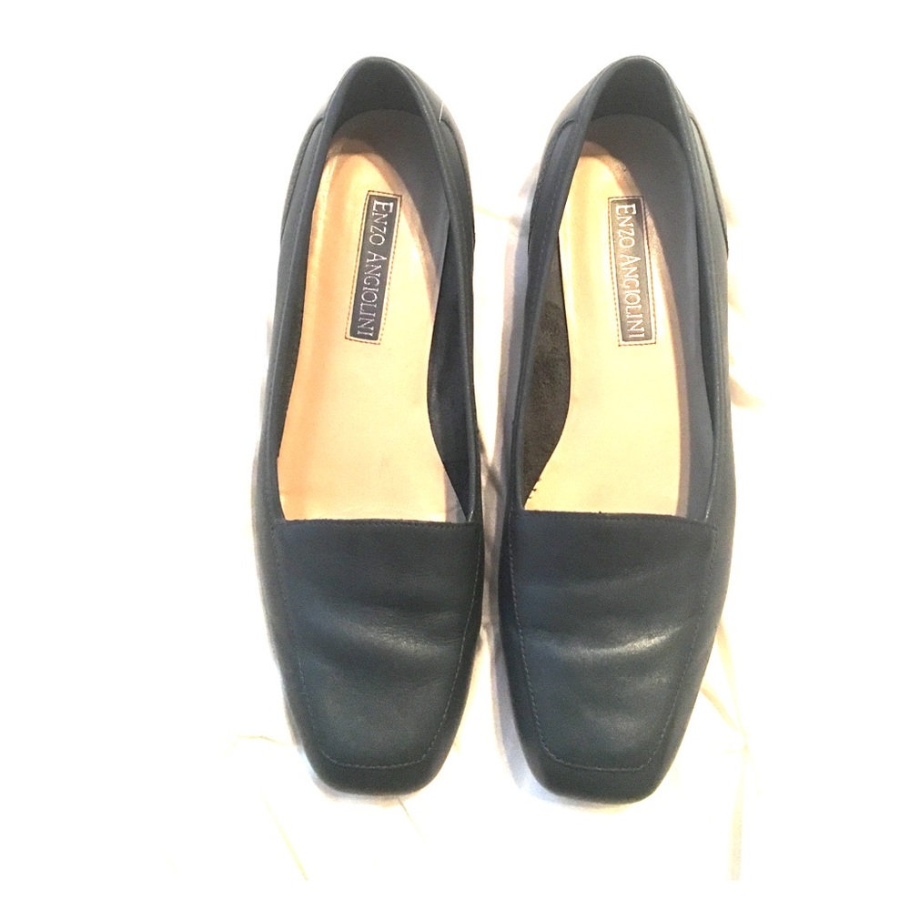 Enzo angiolini liberty loafers fits a size 7