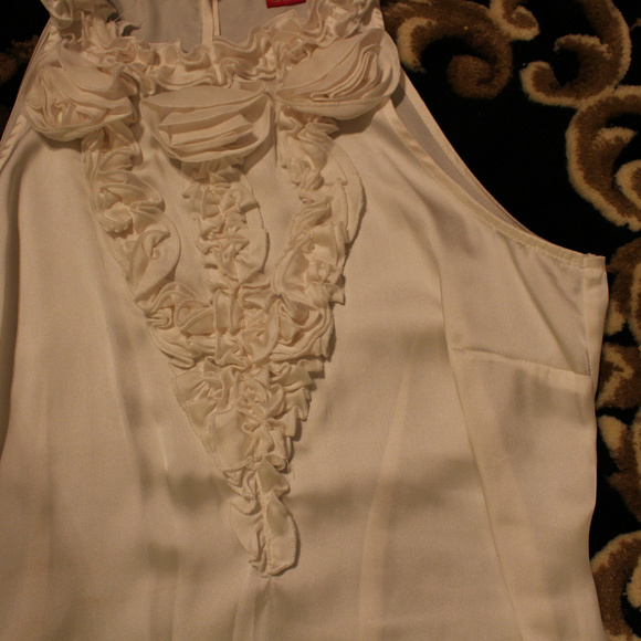 Flirty Top - Picture 2 of 2