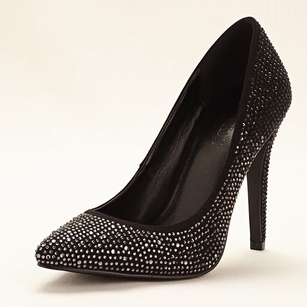 Pointed Toe Pump with Crystals