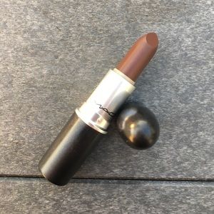 MAC "chestnut"