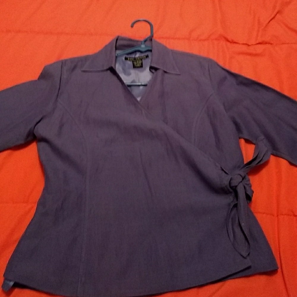 Wrap around shirt. Long sleeve.
