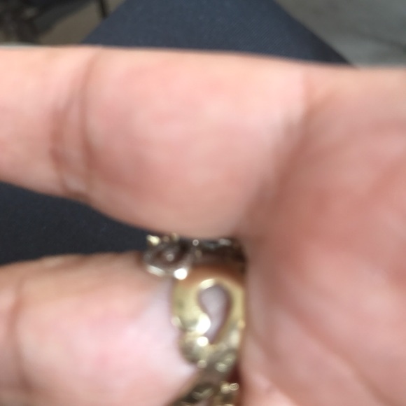 Gold ring - Picture 2 of 4