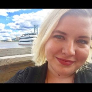 Meet your Posher, Kylee