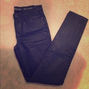 LIKE NEW Calvin Klein black pleather jeans