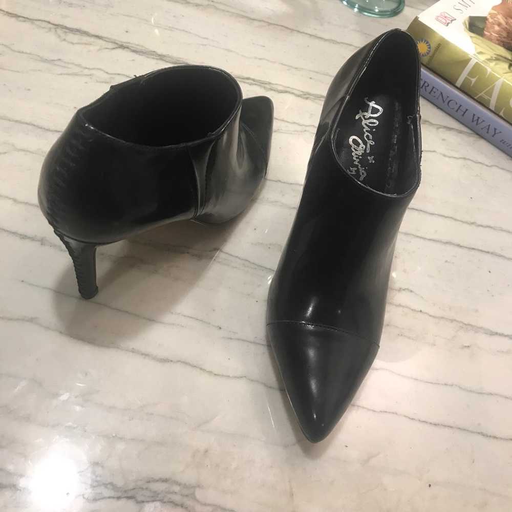 Alice and Olivia black leather booties