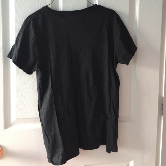 Women’s Levi’s tee - Picture 2 of 3