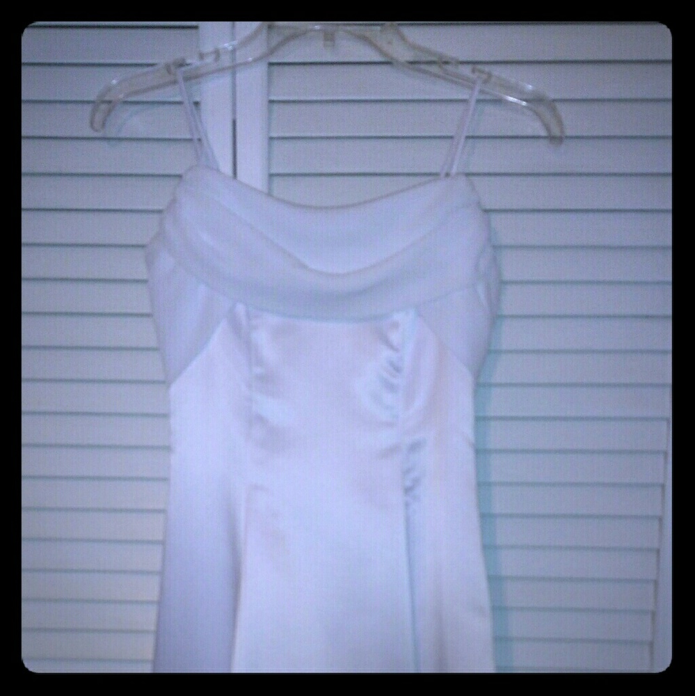 White Wedding/Prom Dress Size 3/4