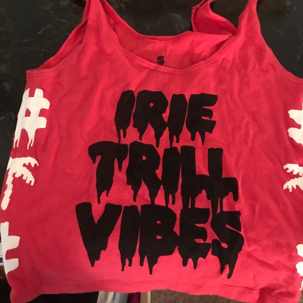 Fitted crop top!