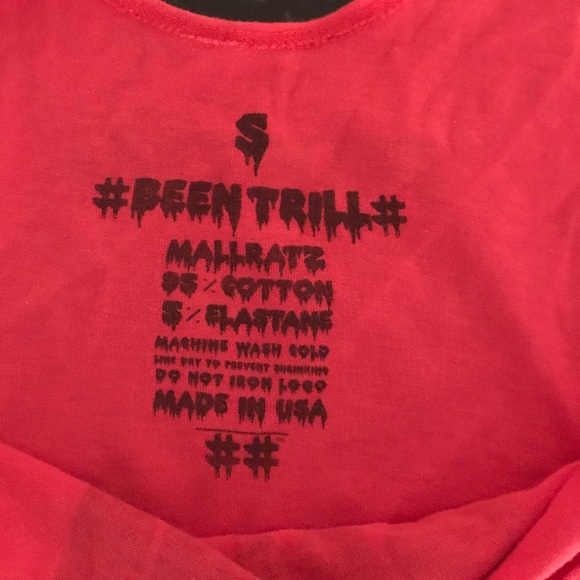 Fitted crop top! - Picture 2 of 4