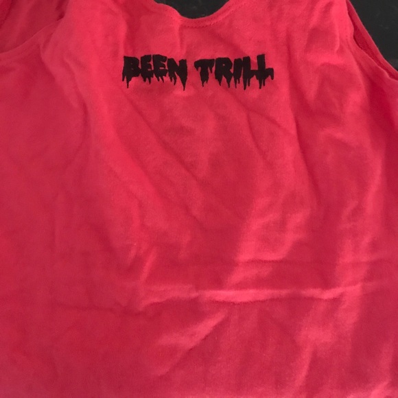 Fitted crop top! - Picture 3 of 4