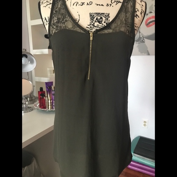 Express top - Picture 1 of 5