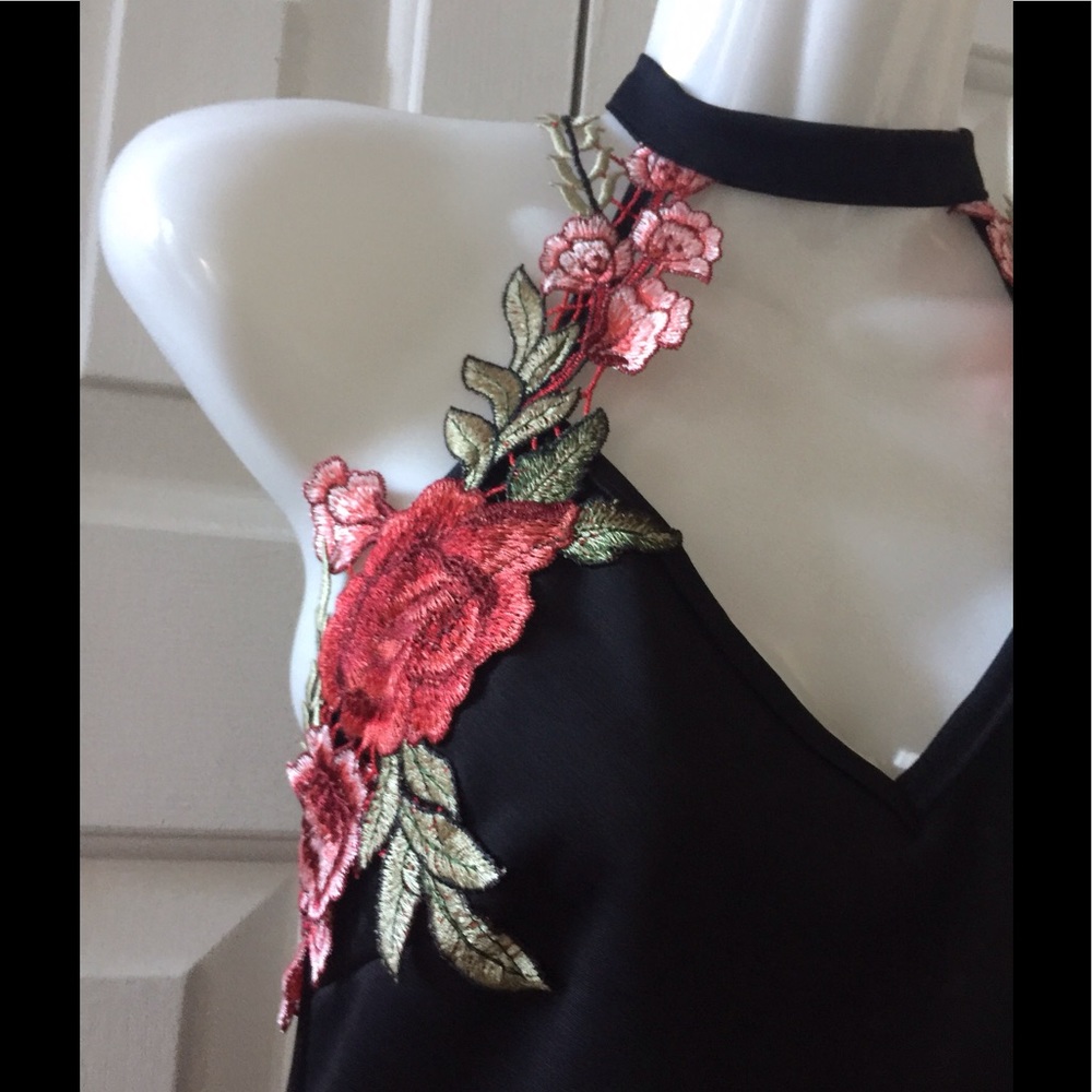 ⬇️ $36 BLACK FLORAL ROSE BACKLESS BODYSUIT SIZE XL - Picture 5 of 8