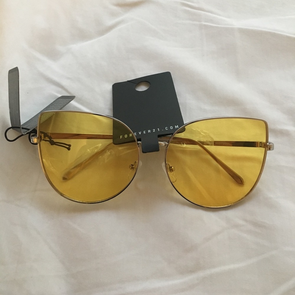 Cat Eye sunglasses