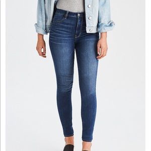 American Eagle hi-rise jegging! Size 2 / short