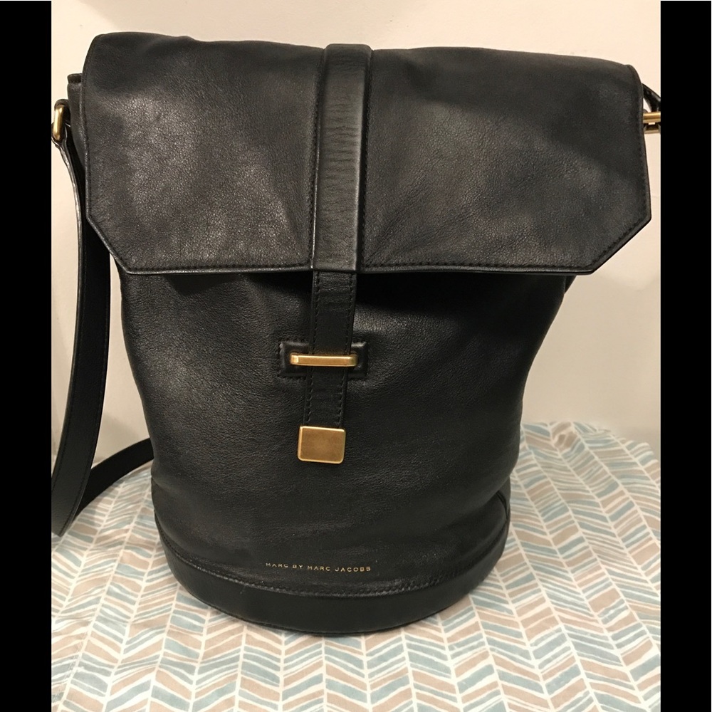 100% Marc By Marc Jacobs Black Leather Bucket Bag