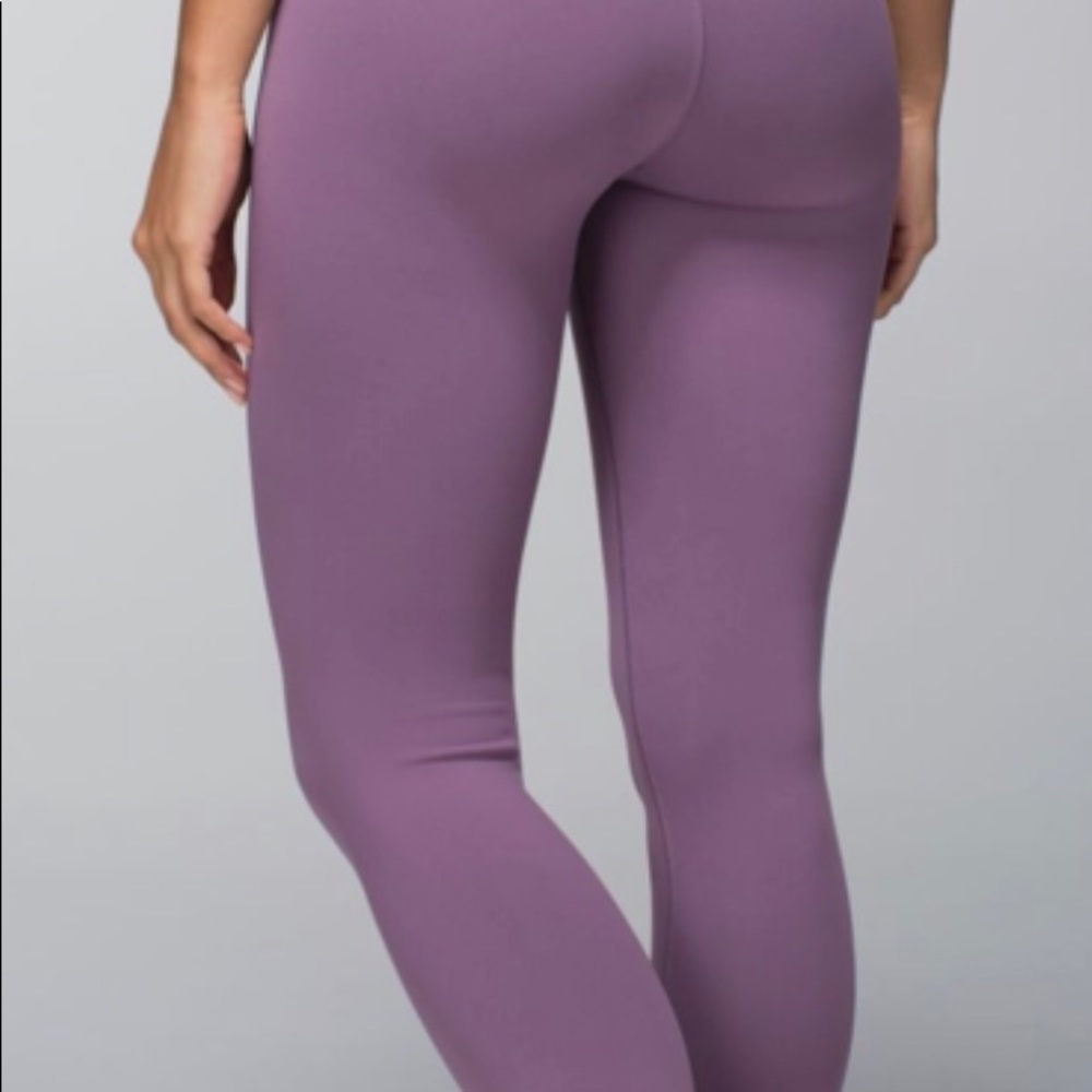 Lululemon reversible wunder under crop size 8